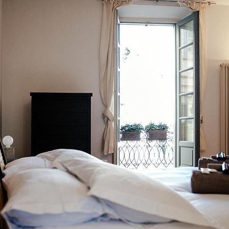 La Finestra Sul Duomo - The House Of Travelers Apartment Комо Екстериор снимка
