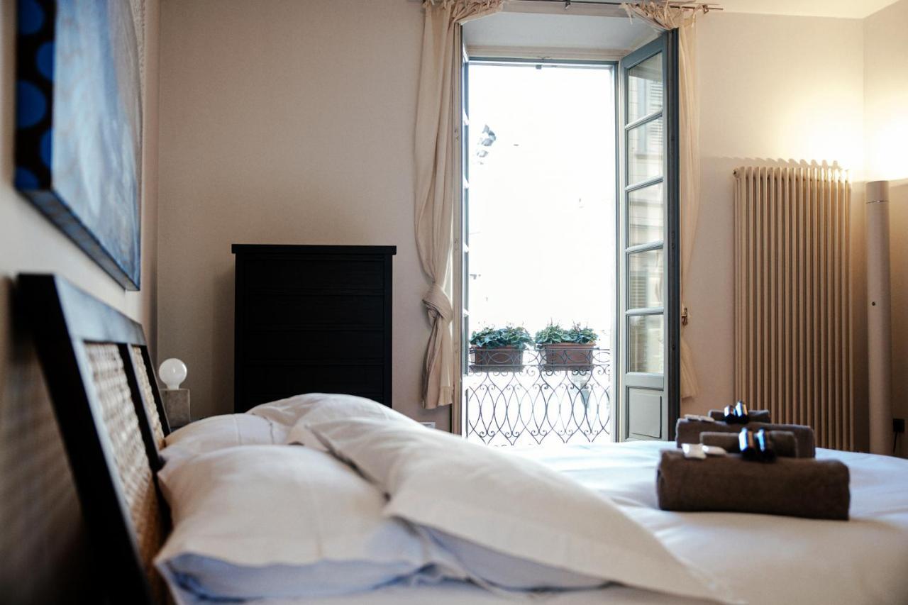 La Finestra Sul Duomo - The House Of Travelers Apartment Комо Екстериор снимка