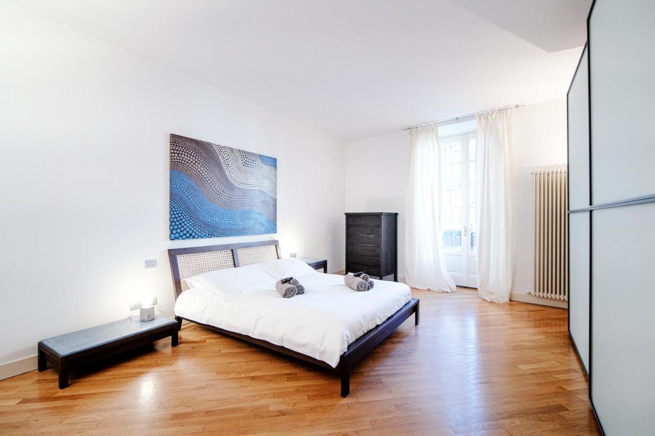 La Finestra Sul Duomo - The House Of Travelers Apartment Комо Екстериор снимка