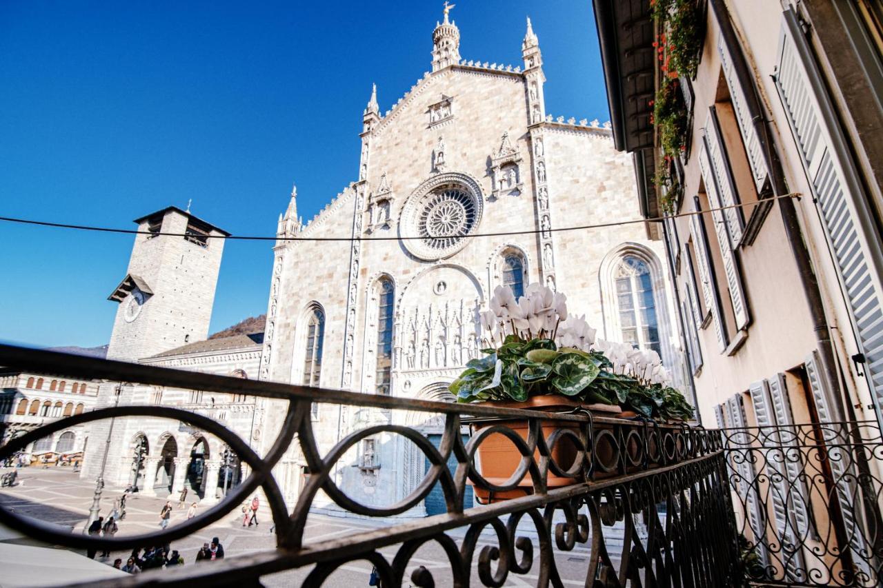 La Finestra Sul Duomo - The House Of Travelers Apartment Комо Екстериор снимка
