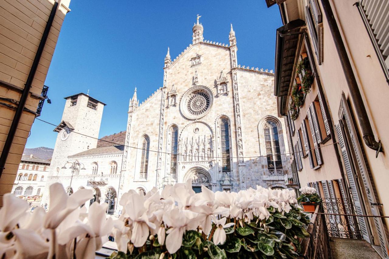 La Finestra Sul Duomo - The House Of Travelers Apartment Комо Екстериор снимка
