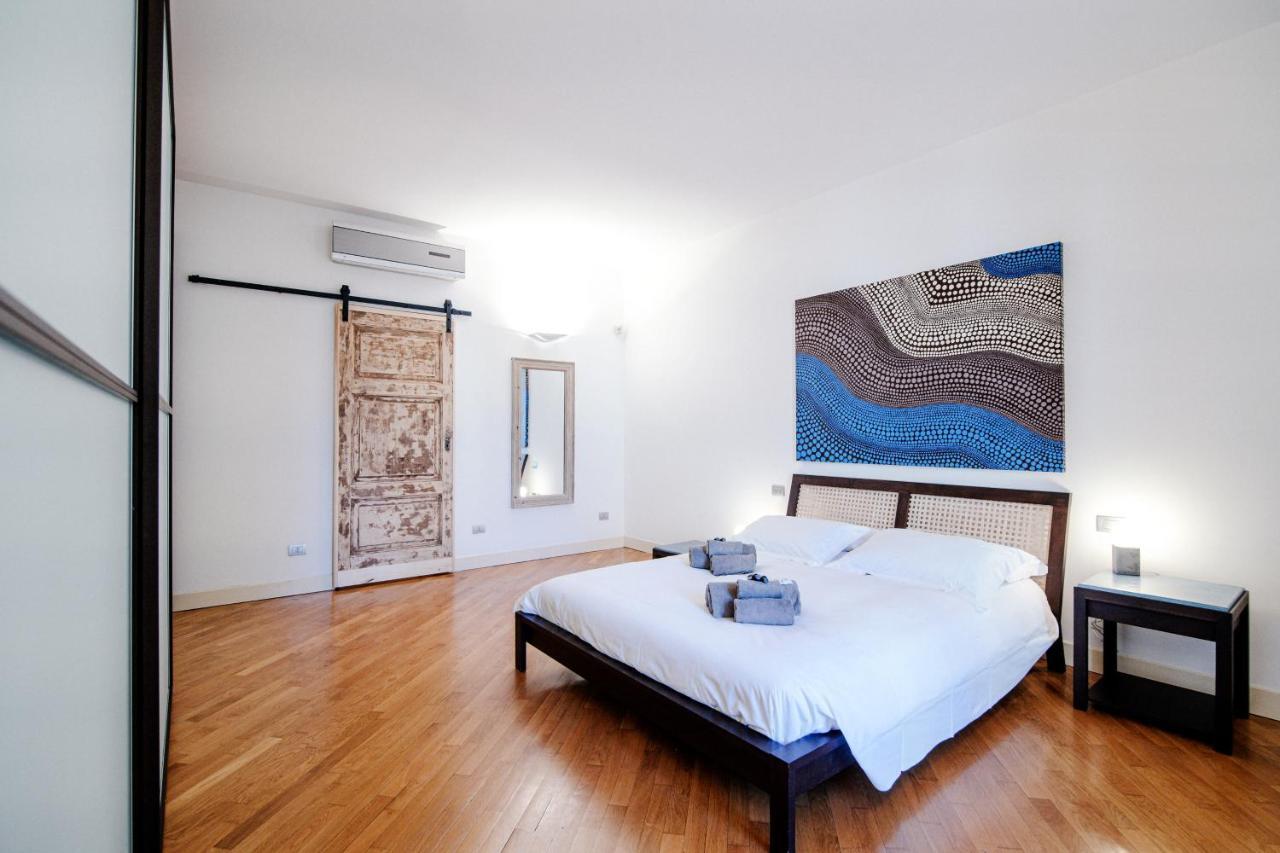 La Finestra Sul Duomo - The House Of Travelers Apartment Комо Екстериор снимка