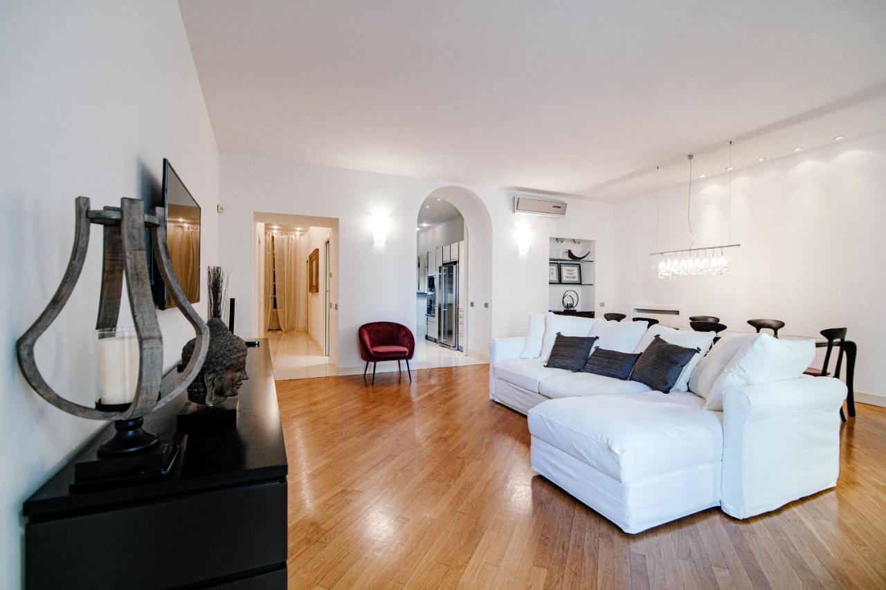 La Finestra Sul Duomo - The House Of Travelers Apartment Комо Екстериор снимка
