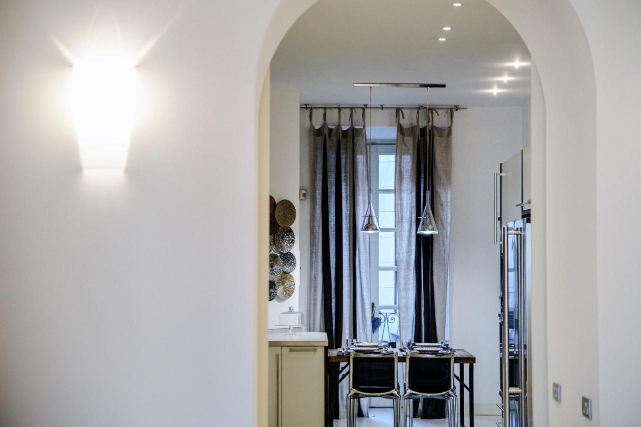La Finestra Sul Duomo - The House Of Travelers Apartment Комо Екстериор снимка