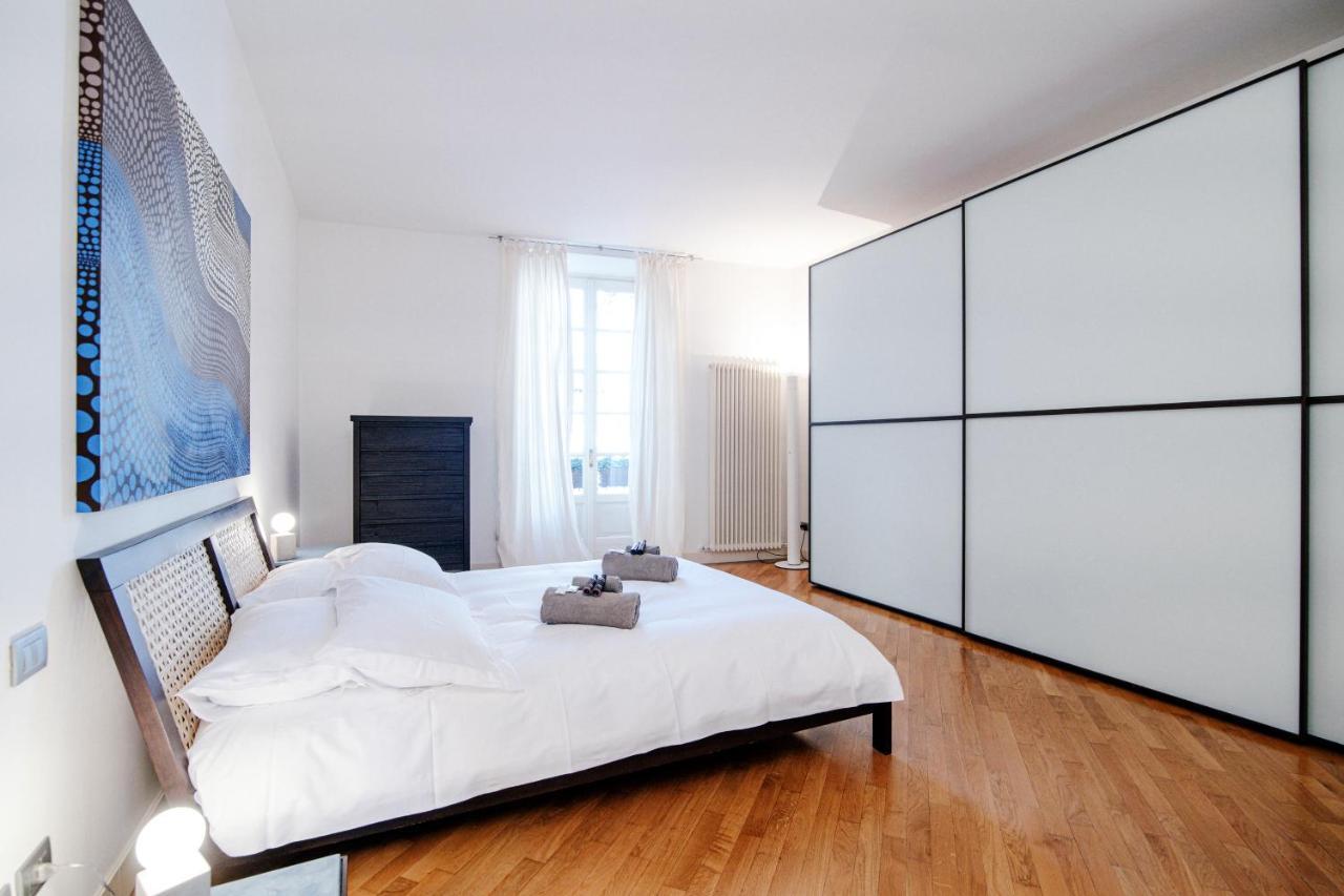 La Finestra Sul Duomo - The House Of Travelers Apartment Комо Екстериор снимка