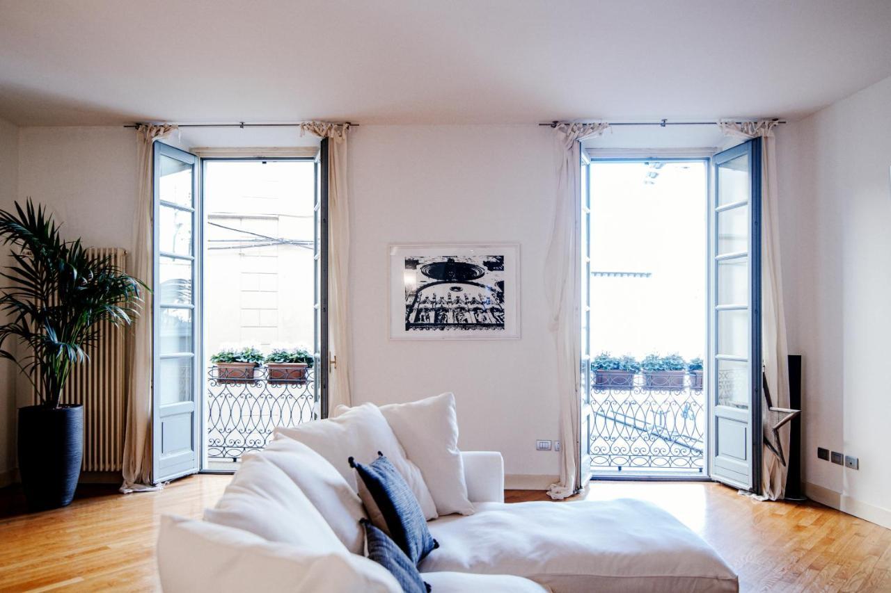 La Finestra Sul Duomo - The House Of Travelers Apartment Комо Екстериор снимка