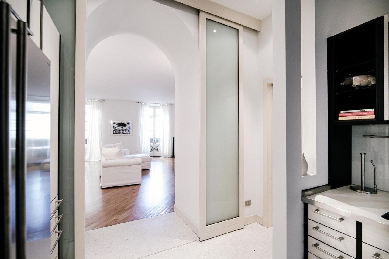 La Finestra Sul Duomo - The House Of Travelers Apartment Комо Екстериор снимка