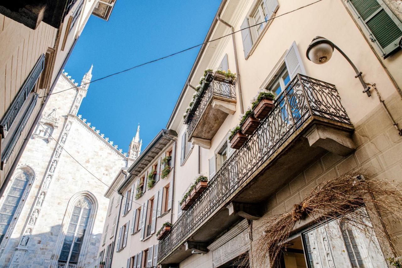 La Finestra Sul Duomo - The House Of Travelers Apartment Комо Екстериор снимка
