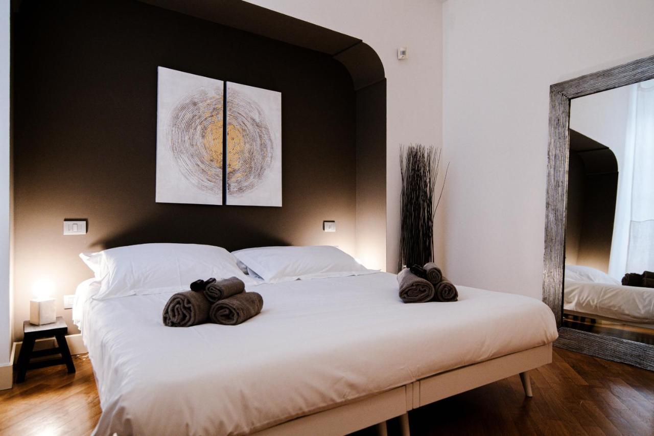 La Finestra Sul Duomo - The House Of Travelers Apartment Комо Екстериор снимка