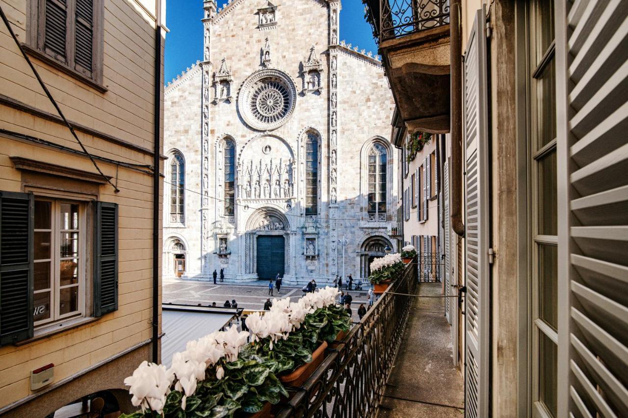 La Finestra Sul Duomo - The House Of Travelers Apartment Комо Екстериор снимка